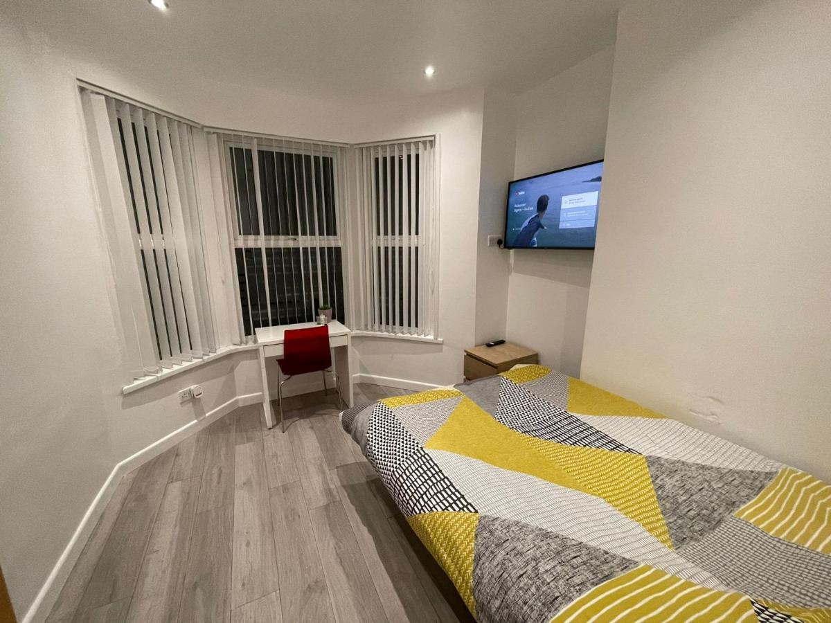 Selection Of Stylish Apartments Within Walking Distance Of Cardiff City Centre ภายนอก รูปภาพ