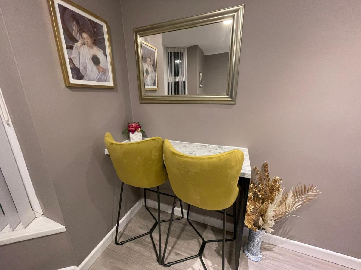 Selection Of Stylish Apartments Within Walking Distance Of Cardiff City Centre ภายนอก รูปภาพ