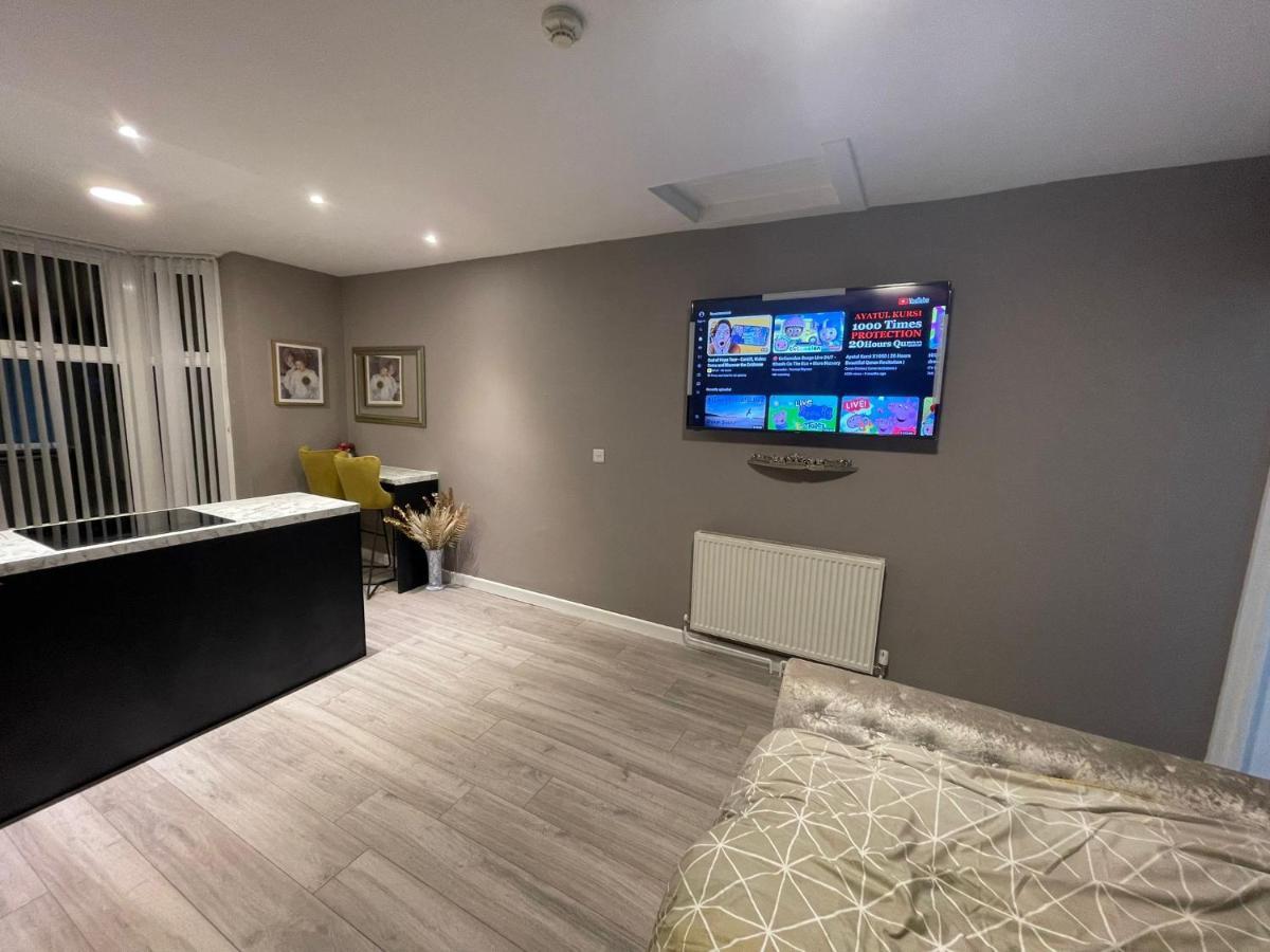 Selection Of Stylish Apartments Within Walking Distance Of Cardiff City Centre ภายนอก รูปภาพ