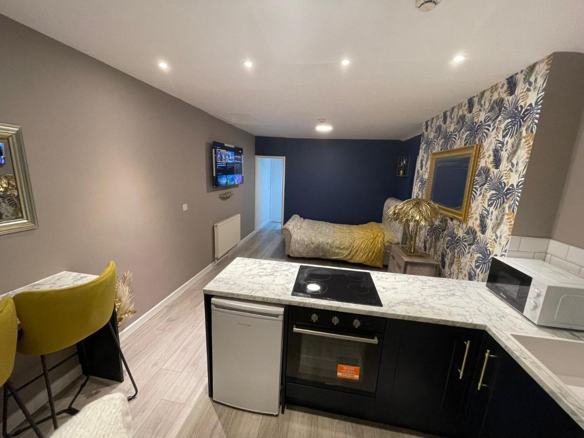 Selection Of Stylish Apartments Within Walking Distance Of Cardiff City Centre ภายนอก รูปภาพ